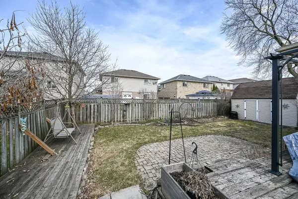 789 Rymal RD, Hamilton, ON L8W 1B6