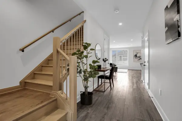 175 Doan DR #207, Middlesex Centre, ON N0L 1R0