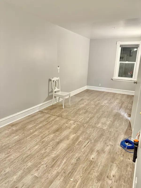 870 Somerset ST W #2, West Centre Town, ON K1R 6R7