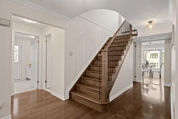 15 Wellfleet CRES, Barrhaven, ON K2J 2Y3