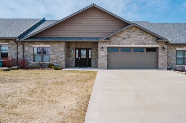 1062 Waterloo ST, Saugeen Shores, ON N0H 2C3