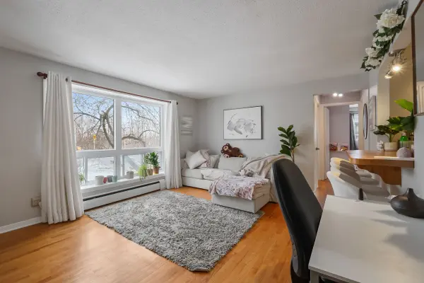 898 Elmsmere RD #11, Beacon Hill North - South And Area, ON K1J 7T6