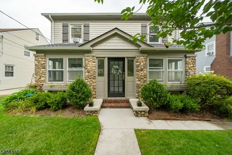 210 Kings Rd, Madison Boro, NJ 07940