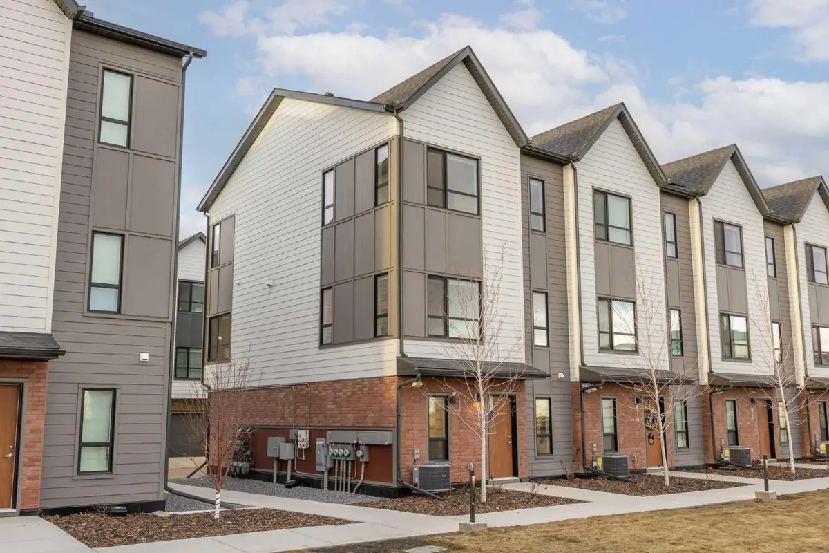 20295 Seton WAY SE #617, Calgary, AB T3M 2J1