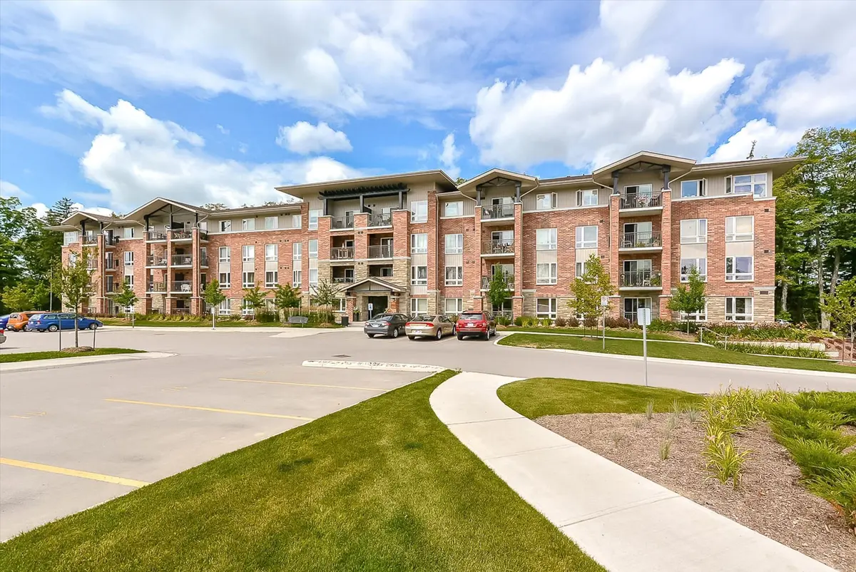 625 St David ST S #210, Centre Wellington, ON N1M 0A8