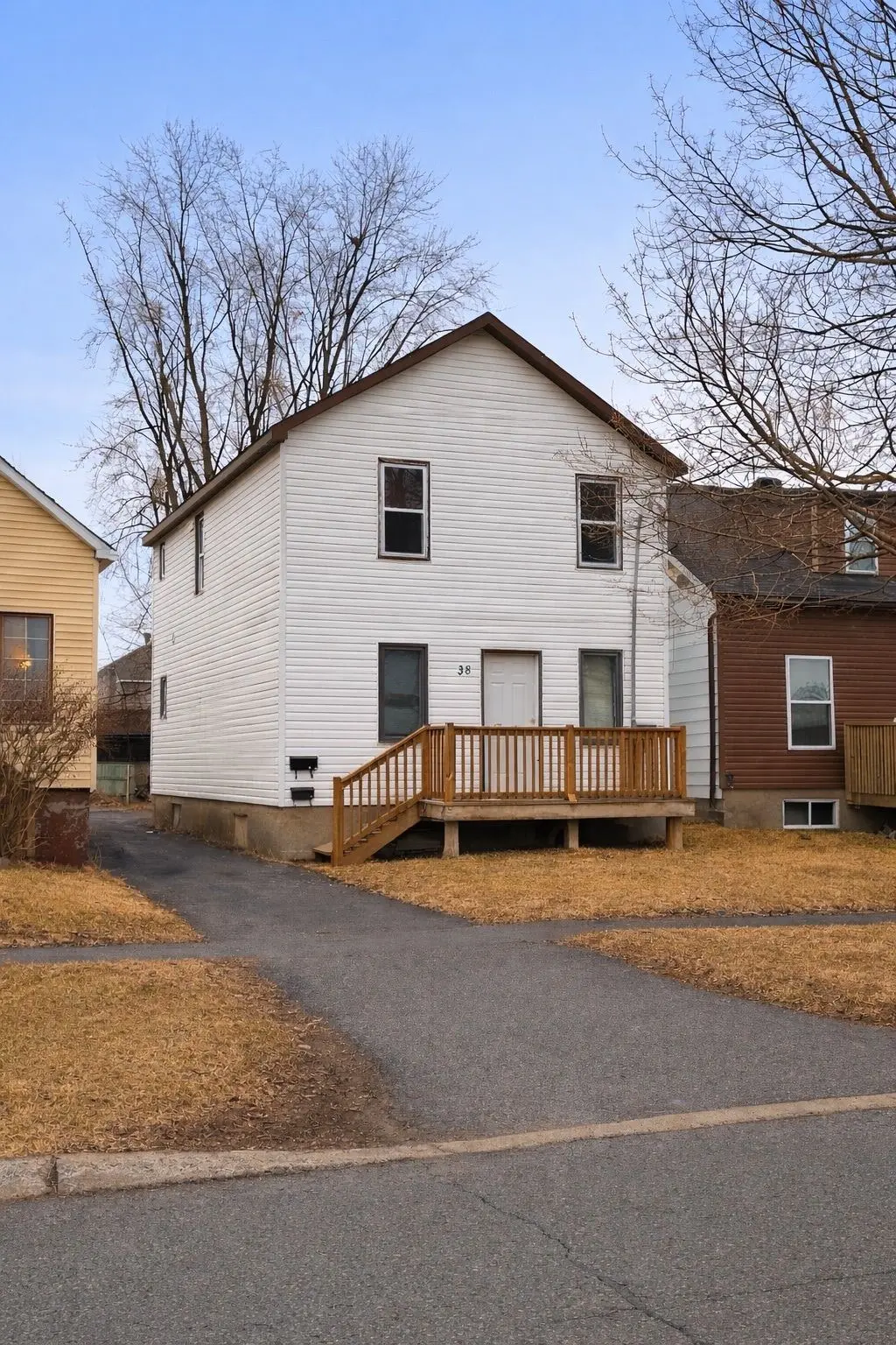 38 Danis AVE, Cornwall, ON K6H 5E3