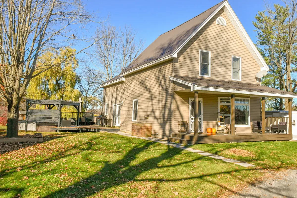 36 King ST E, Leeds And The Thousand Islands, ON K0E 1L0