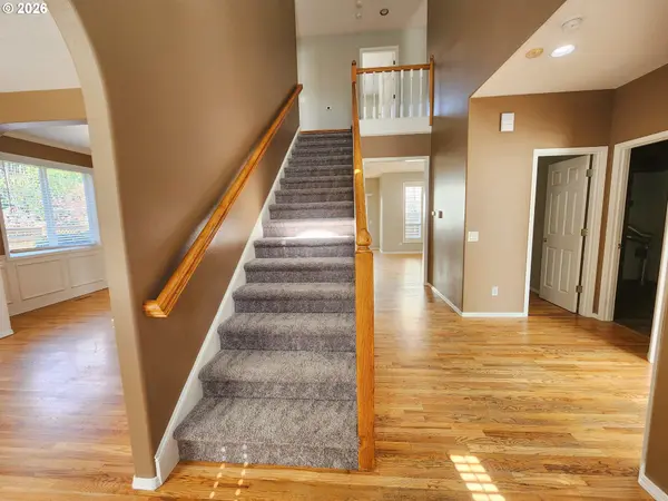 28501 SW MEADOWS LOOP, Wilsonville, OR 97070