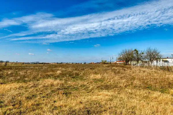 8829 N Highway 171, Godley, TX 76044