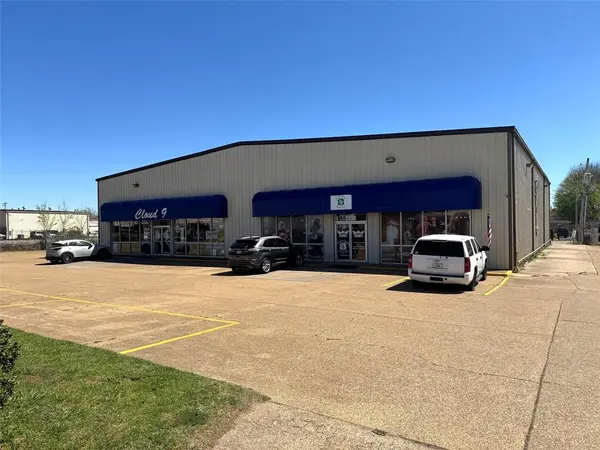 2060 E Texas Street, Bossier City, LA 71111