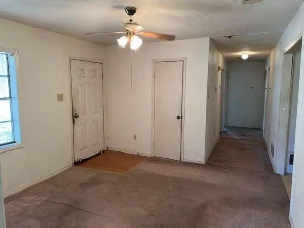 611 S Ruddell Street, Denton, TX 76205