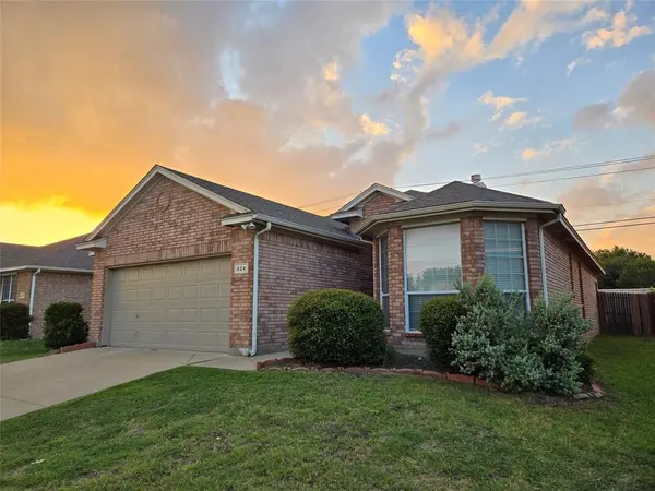 624 Caravan Drive, Fort Worth, TX 76131