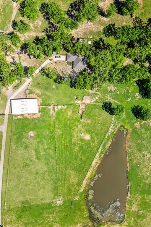 6670 (a) N Lakeshore Drive, Shreveport, LA 71107