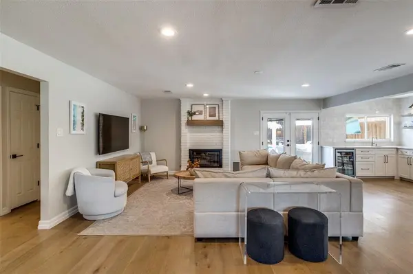 9243 Moss Farm Lane, Dallas, TX 75243