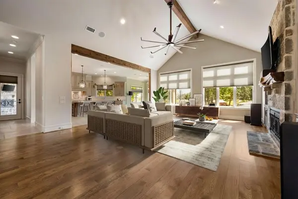 5581 Nancy Circle, Chandler, TX 75758