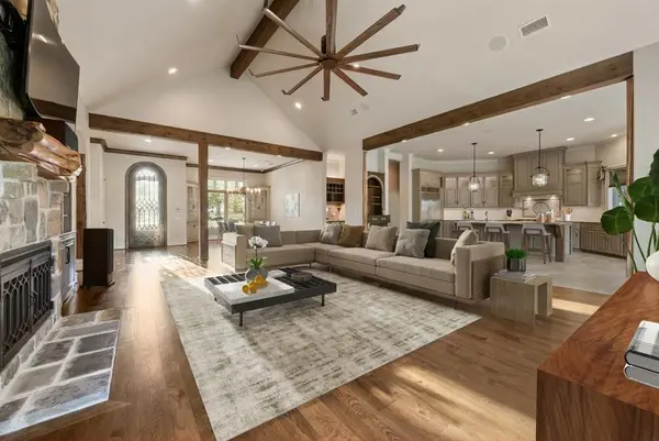 5581 Nancy Circle, Chandler, TX 75758