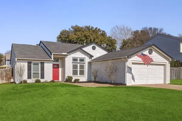 1226 Eaton,  Grapevine,  TX 76051