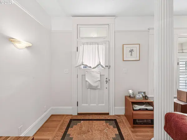 237 239 NE GRAHAM ST, Portland, OR 97212