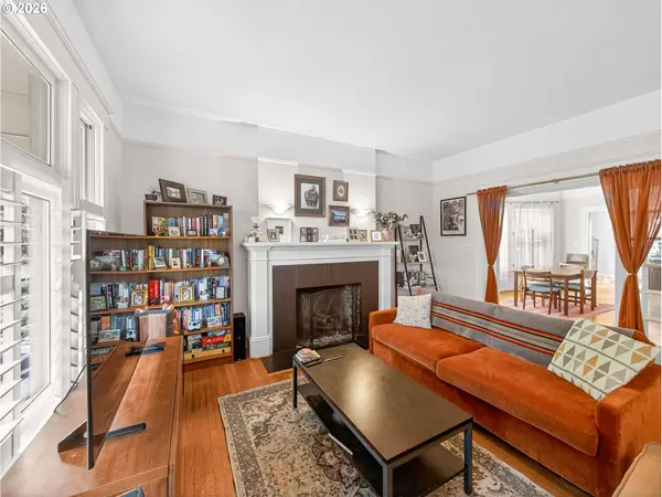 237 239 NE GRAHAM ST, Portland, OR 97212