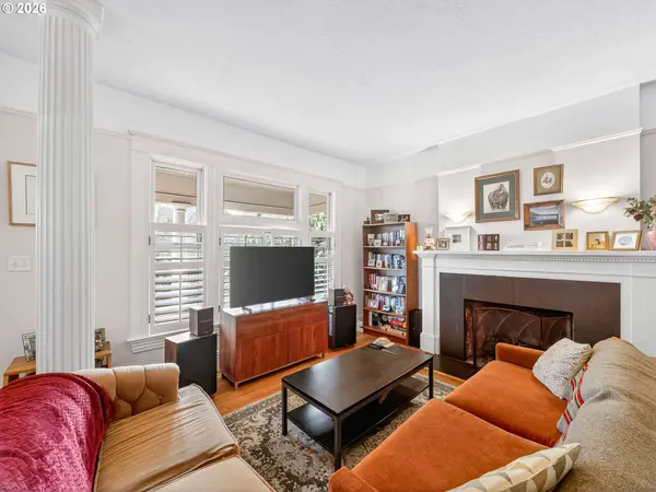 237 239 NE GRAHAM ST, Portland, OR 97212