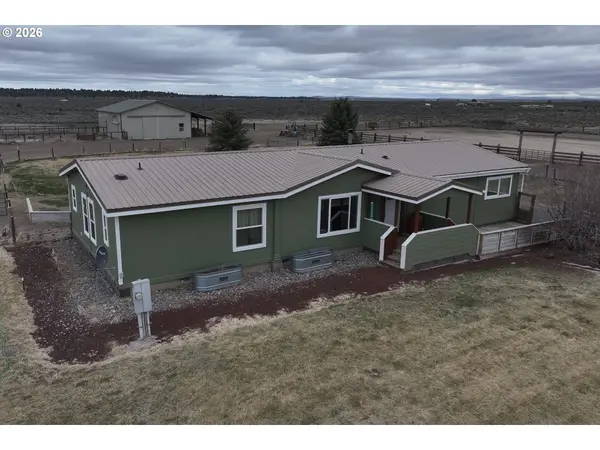 87479 N STAR LN, Christmas Valley, OR 97641