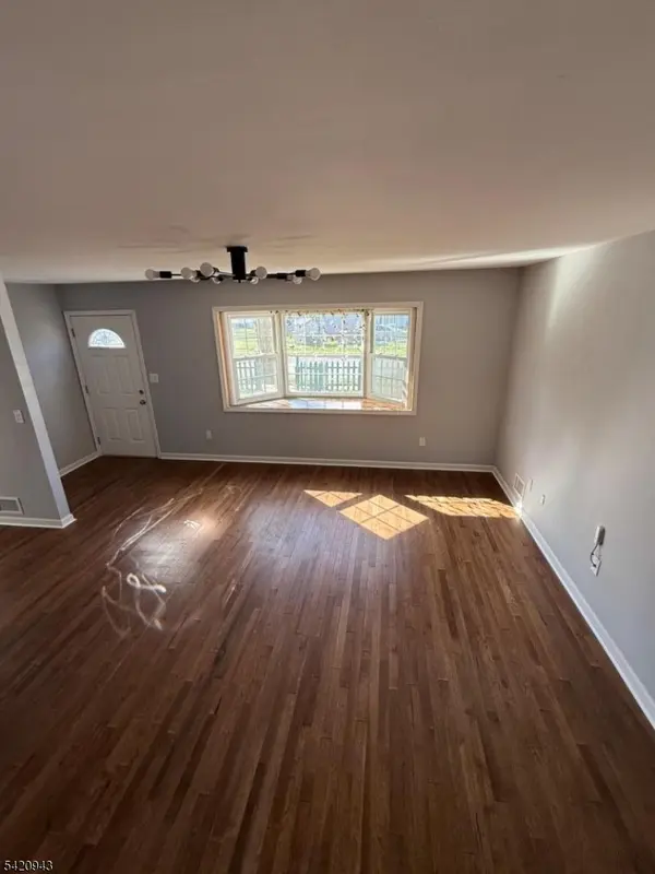 12 Orchard St, Keansburg Boro, NJ 07734