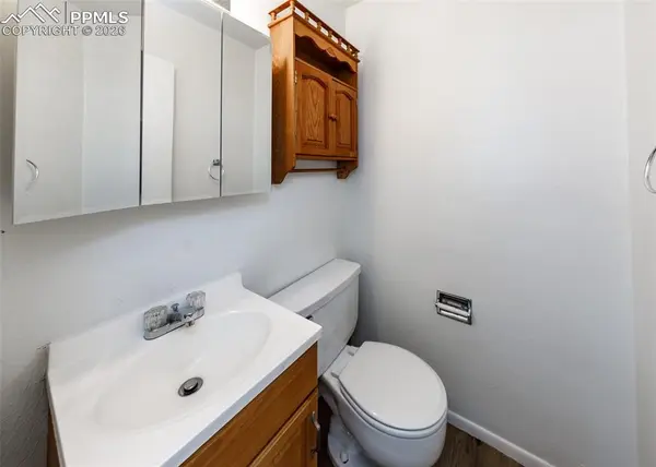 1174 Magnolia ST, Colorado Springs, CO 80907