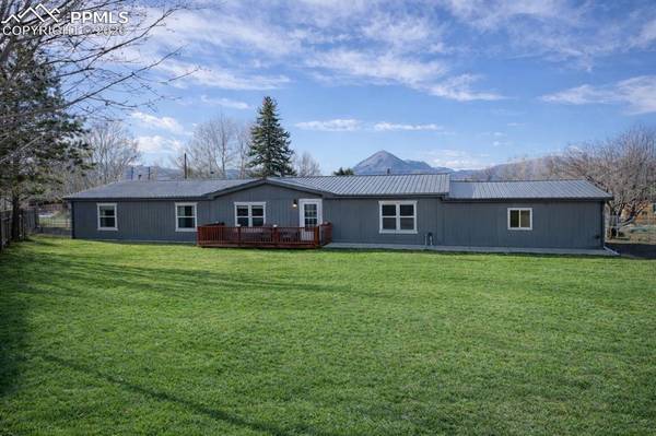 902 Willis AVE, La Veta, CO 81055