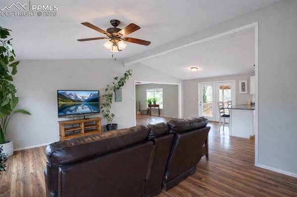 902 Willis AVE, La Veta, CO 81055