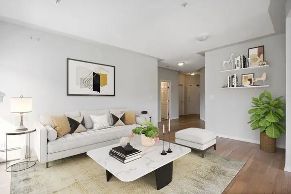 2422 Erlton ST SW #305, Calgary, AB T2S 3B6