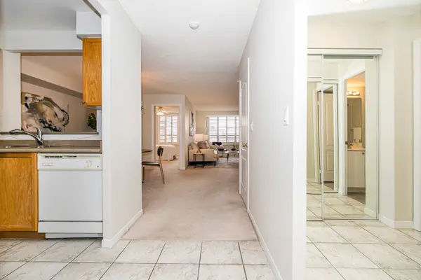 1000 The Esplanade N N/A #310, Pickering, ON L1V 6V4