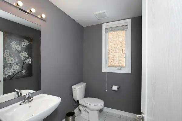 80 Robb Thompson RD, East Gwillimbury, ON L0G 1M0