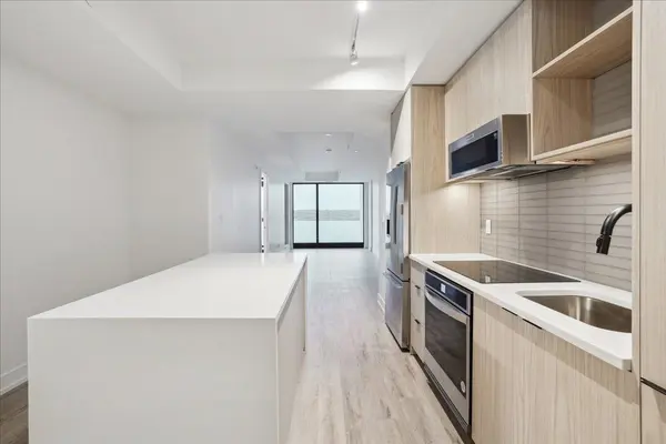 185 Dunlop ST E #803, Barrie, ON L4M 0M7