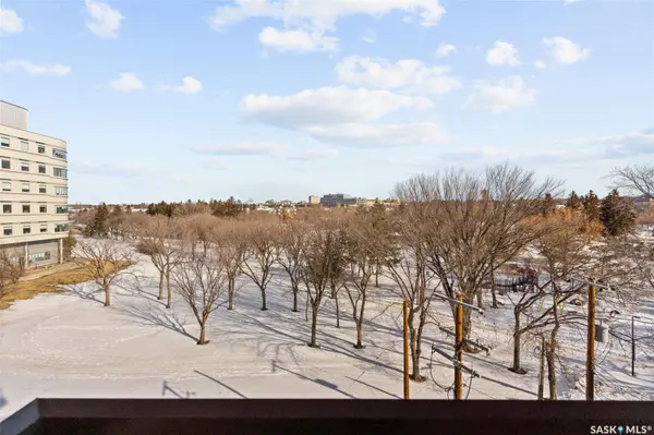 510 5th AVENUE #902, Saskatoon, SK S7S 2R2