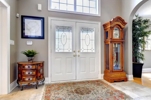 8 Deer Run CRES, Halton Hills, ON L7J 2L7