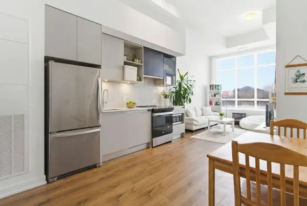 395 Dundas ST W #117, Oakville, ON L6M 5R8