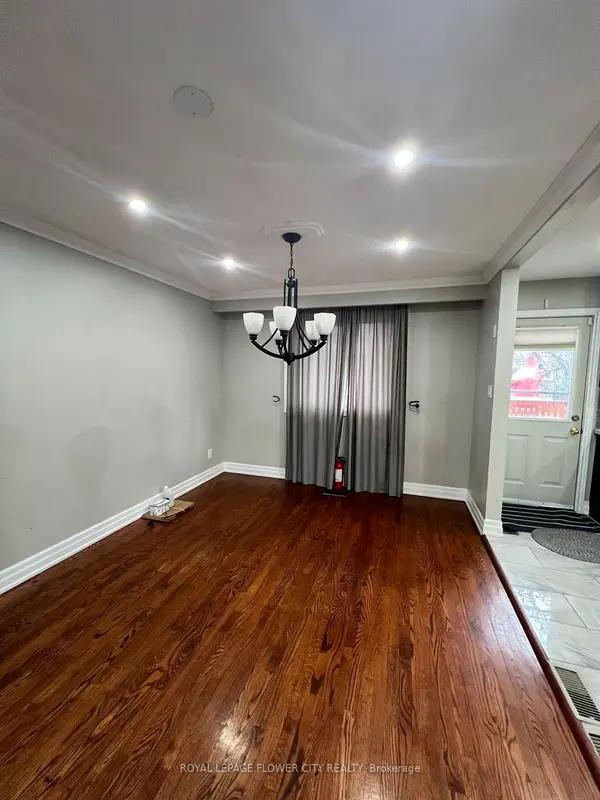 157 Elliott ST #(Main Floor), Brampton, ON L6Y 1W7