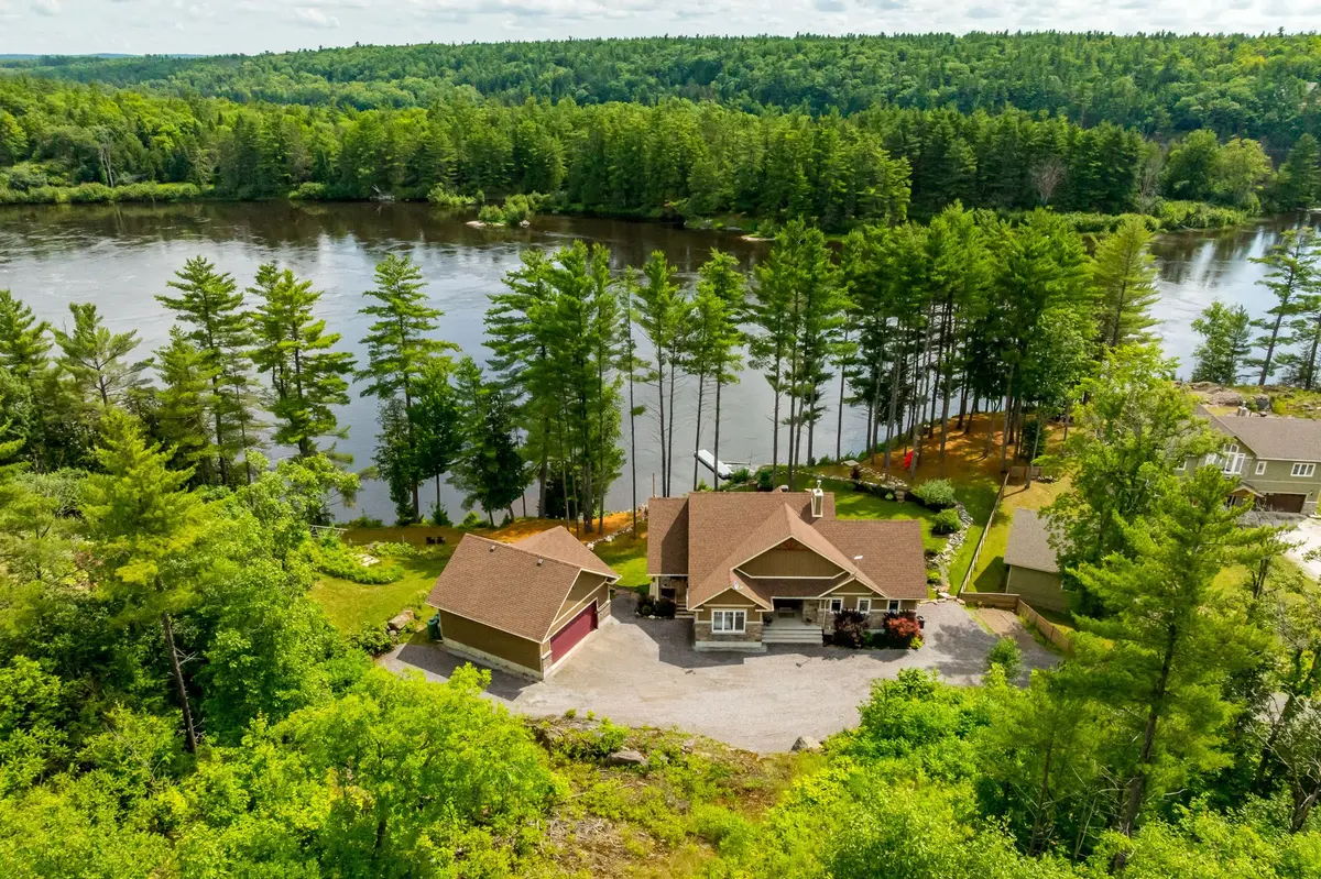 103 A Carriage Landing DR, Horton, ON K0J 1Y0