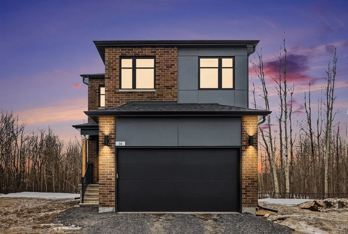 14 Academie ST, Russell, ON K0A 1W0