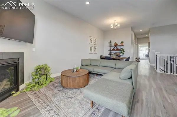 5950 Eagle Glen VW #101, Colorado Springs, CO 80919