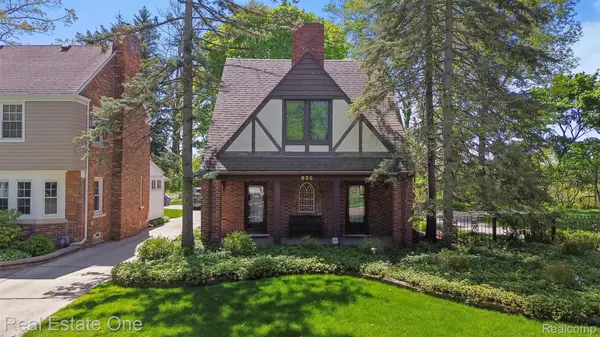 939 S HIGHLAND ST, Dearborn, MI 48124