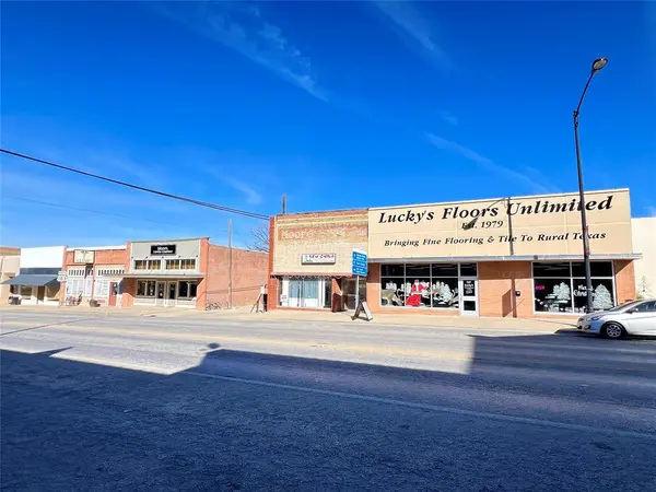 715 Conrad Hilton Boulevard #1, Cisco, TX 76437