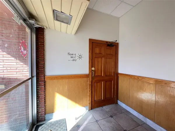 715 Conrad Hilton Boulevard #1, Cisco, TX 76437