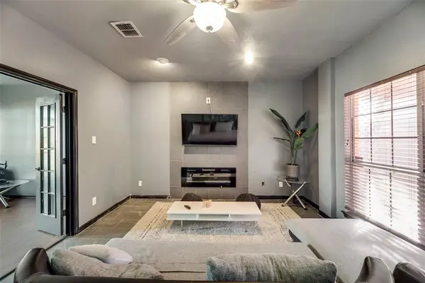 4547 Buckingham Drive, Grand Prairie, TX 75052