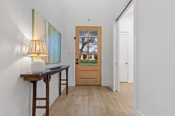 9847 Mixon Drive, Dallas, TX 75220