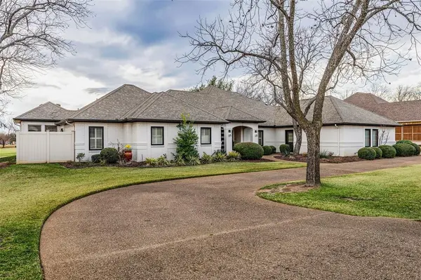 5605 Flagstick Drive, Granbury, TX 76049