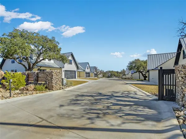 2411 Cherry Lane, Kingsland, TX 78639