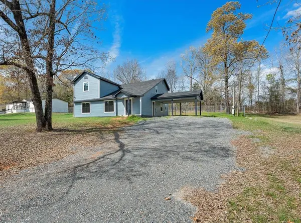 227 White Road, Frierson, LA 71027
