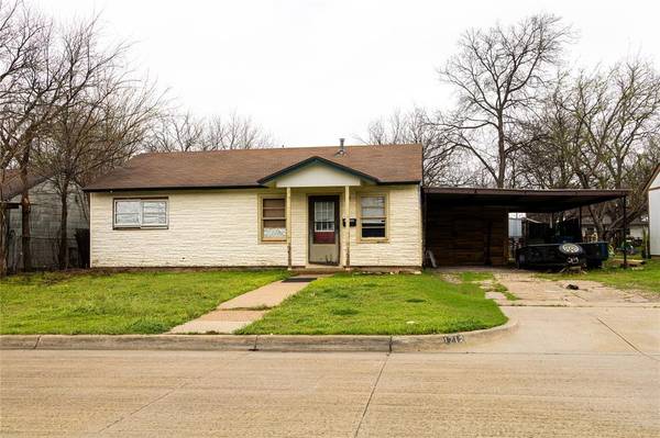 1712 Glenn Drive,  Blue Mound,  TX 76131