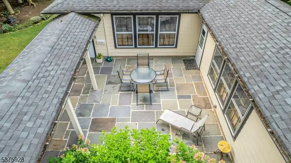 82 Winsor Pl, Glen Ridge Boro Twp., NJ 07028